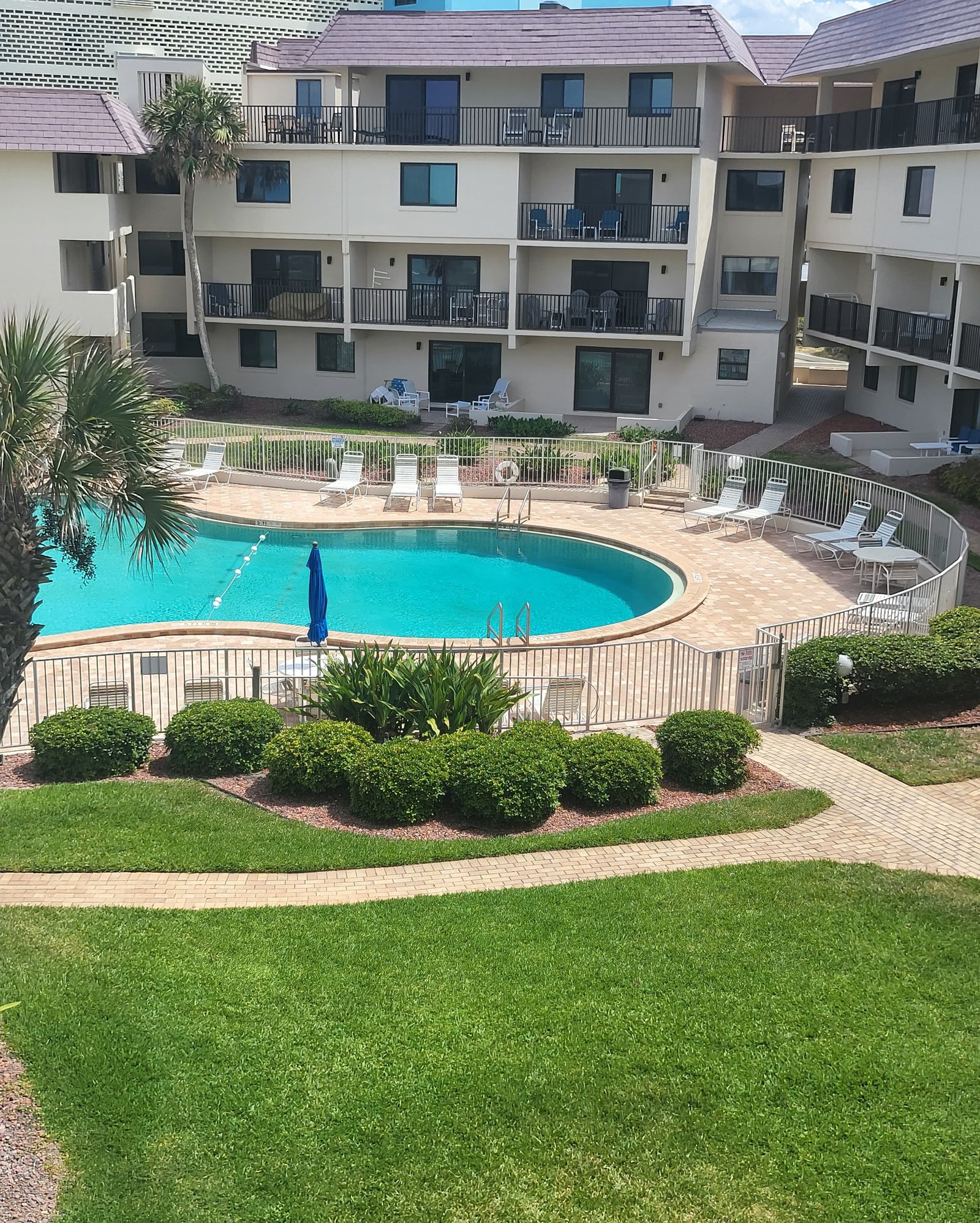 Bent Palm Club community photo