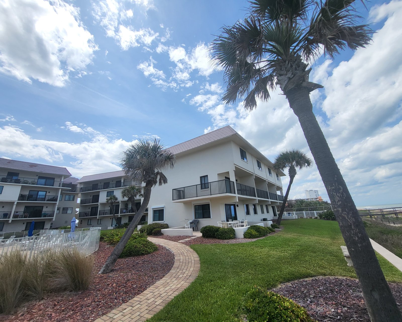 Bent Palm Club community photo